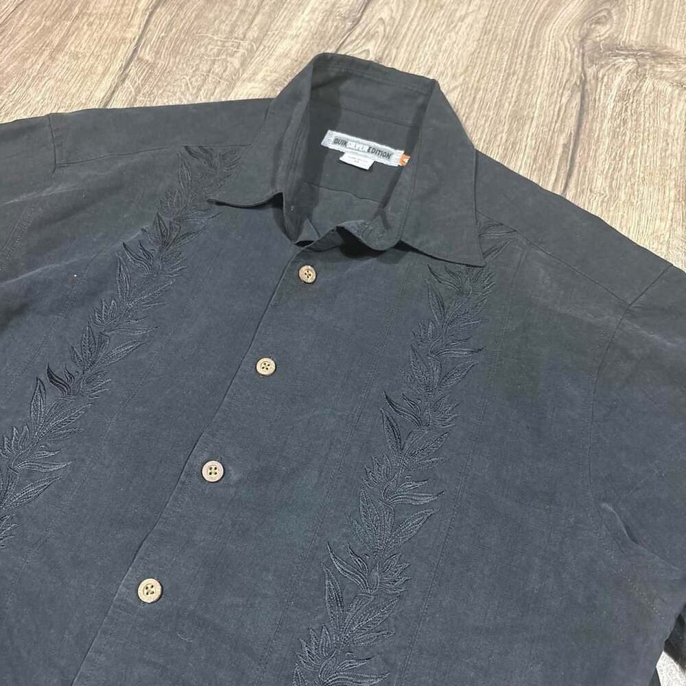 Quiksilver Edition Button Down Shirt Size M Black Embroidered Y2K